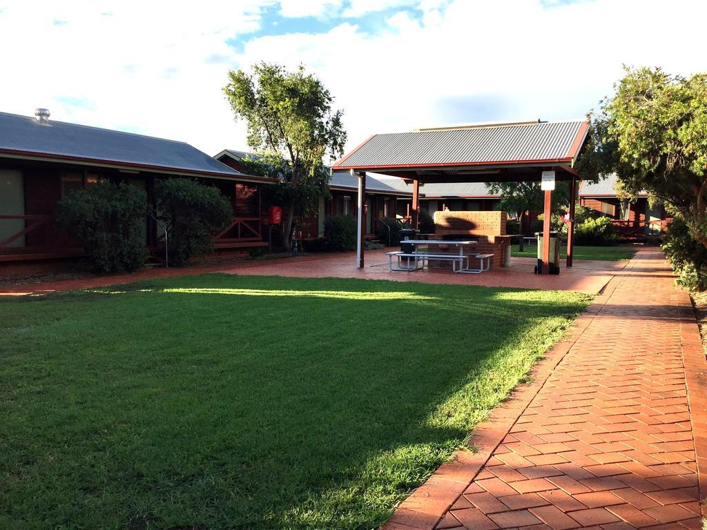Aussie Cabins Dubbo Exterior photo
