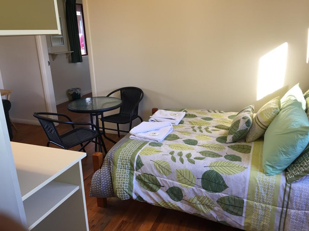 Aussie Cabins Dubbo Room photo